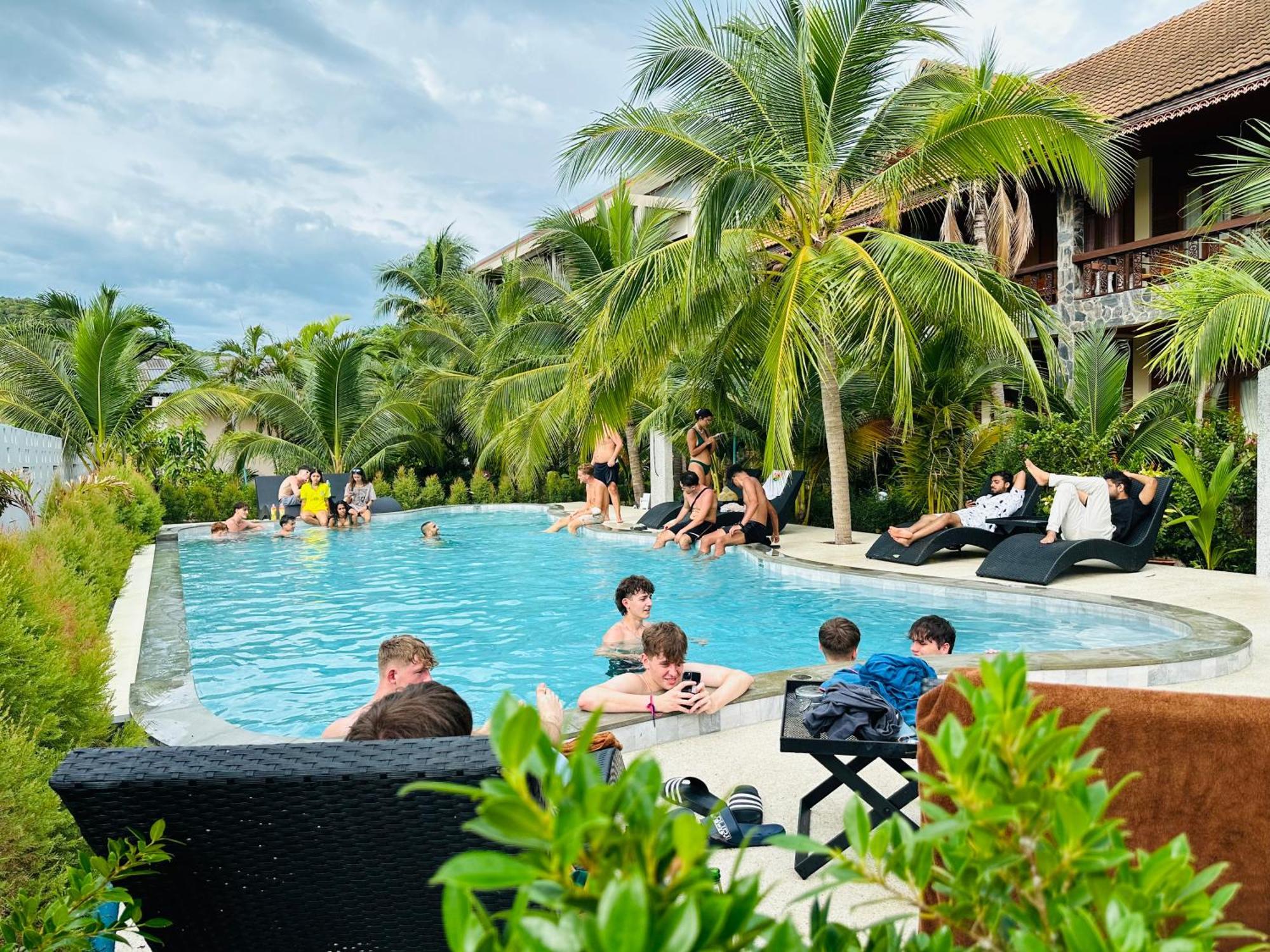 Family House Resort, 哈林海滩 外观 照片